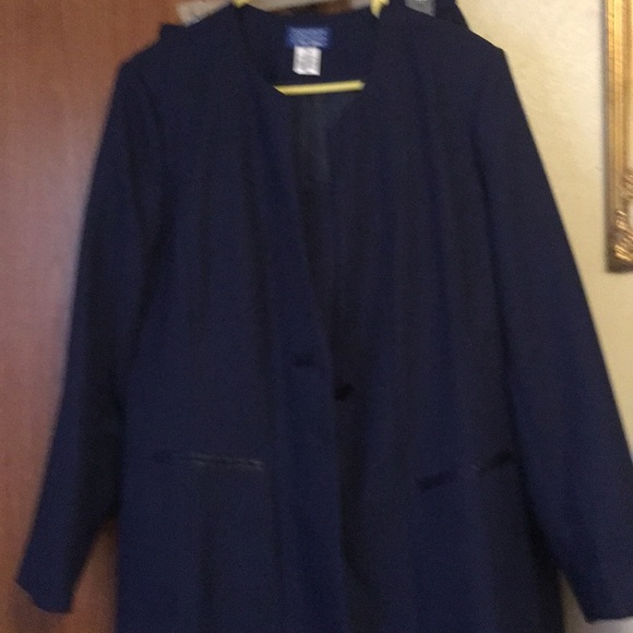 Blouse - Picture 2 of 4